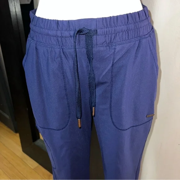 Form by Cherokee Women’s Navy Blue Scrub Set – Top & Bottom - Picture 8 of 13